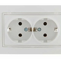 Розетка 2-м СП Мира 16А IP20 с заземл. с бел. вставкой керамика бел. LEZARD 701-0202-127, изображение 1